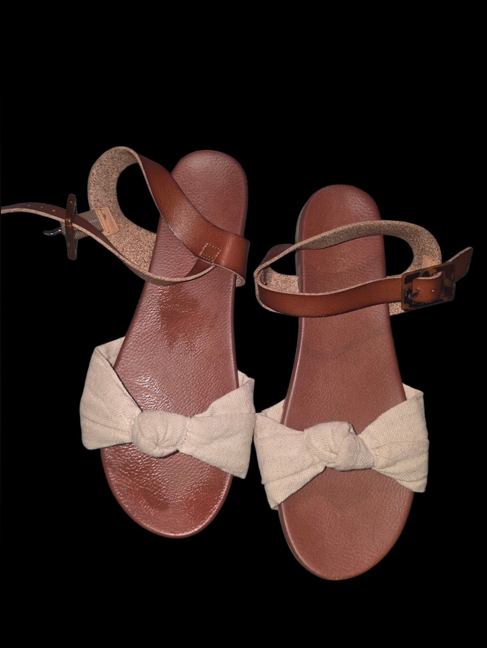 9/2/20. Womens MIA Brown Leather Sandals with Cream Knotted Front
